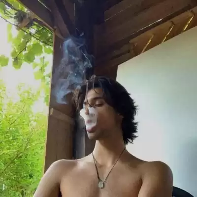 庾芝芳